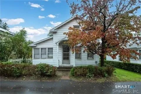 $2,200 | 5 Hillside Court, Middletown, CT 06457