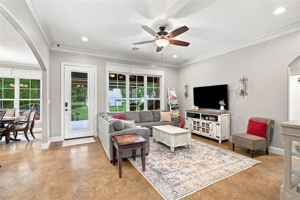 491 Koonce Road Lake Charles, LA 70611 - Photo 4 of 16 Gallery Image 4