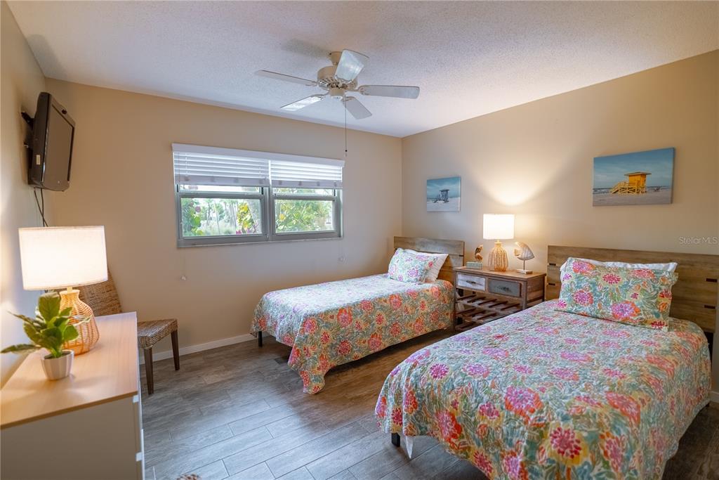 925 Beach Road, Unit 107 Sarasota, FL 34242 - Photo 17 of 31 Gallery Image 17