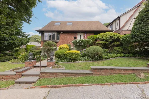 $3,900 | 55 West Devonia Avenue, Fleetwood, NY 10552
