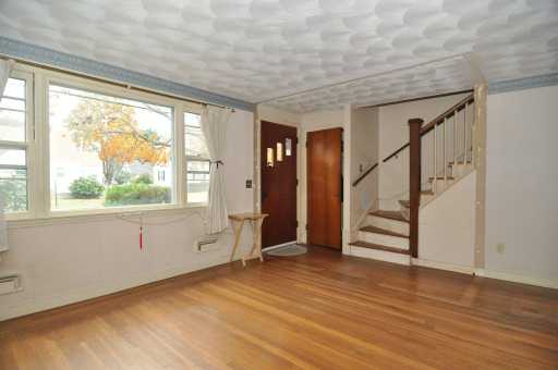 171 Becker Avenue Riverside, RI 02915 - Photo 4 of 12 Other. LIVING ROOM