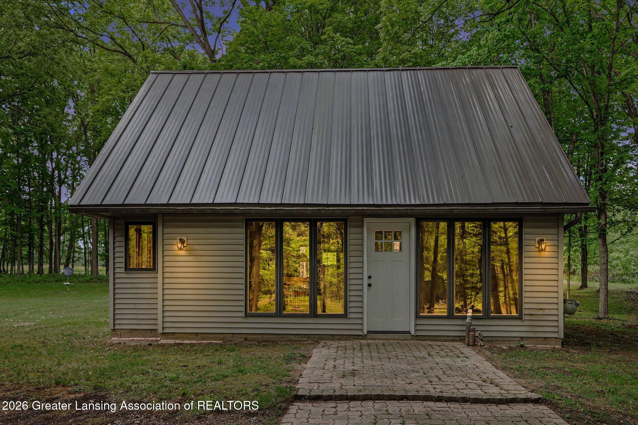 5570 West Stoll Road Lansing, MI 48906 - Photo 2 of 28 001_file_6930