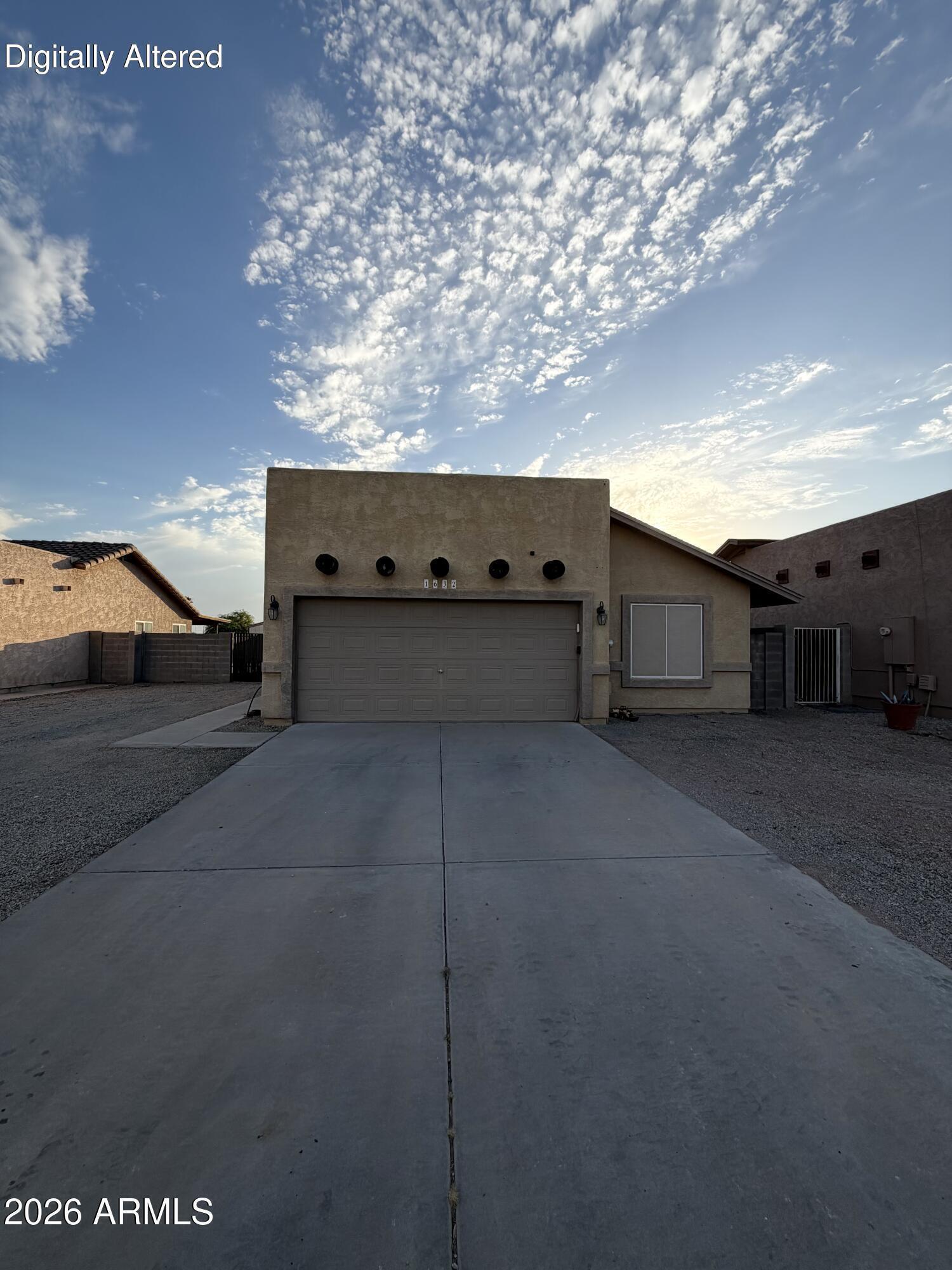 1632 South Stetson Road Apache Junction, AZ 85119 - Photo 2 of 32