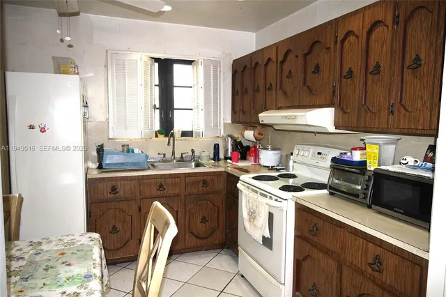 $789,000 | 2000 Southwest 84th Avenue, Miami, FL 33155