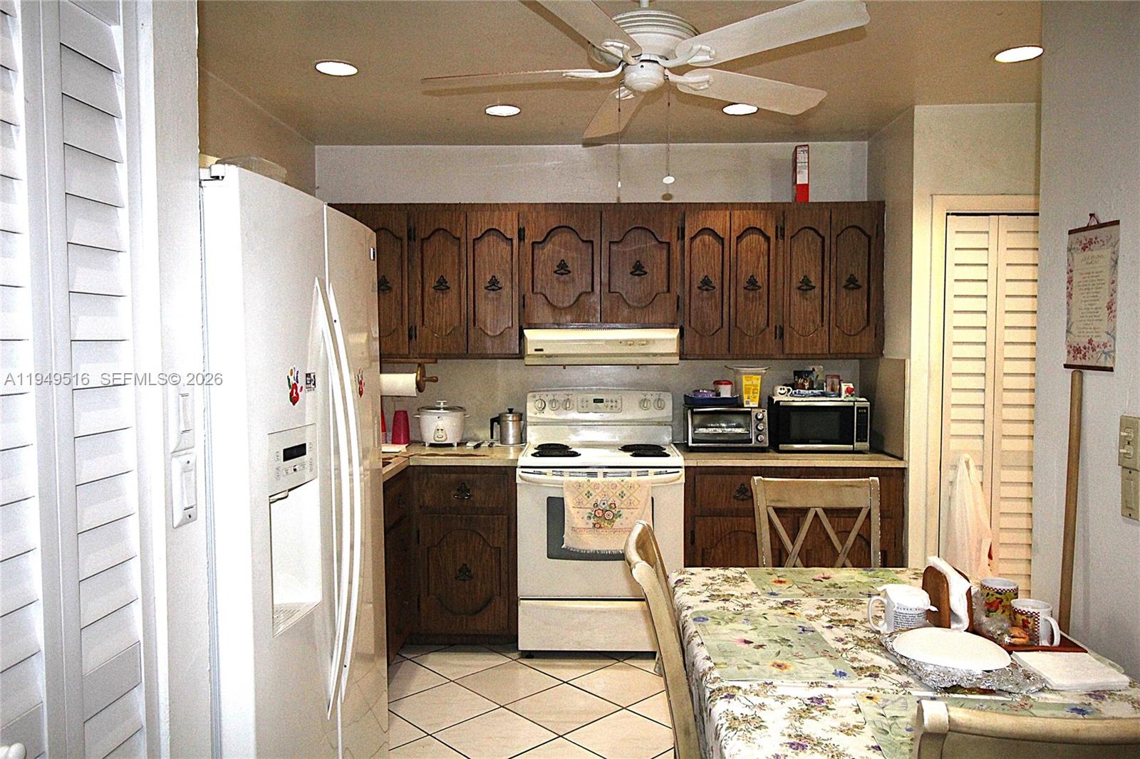 2000 Southwest 84th Avenue Miami, FL 33155 - Photo 13 of 35