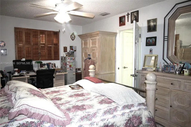 $789,000 | 2000 Southwest 84th Avenue, Miami, FL 33155