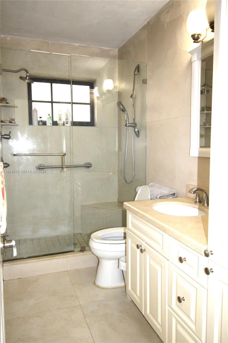 2000 Southwest 84th Avenue Miami, FL 33155 - Photo 19 of 35