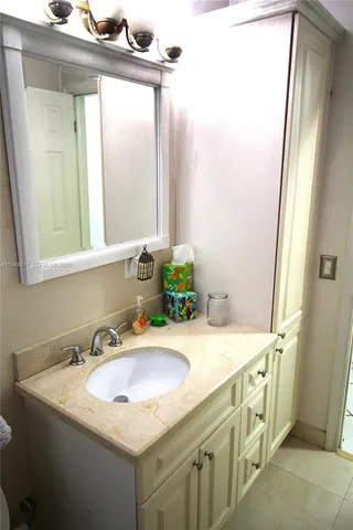 $789,000 | 2000 Southwest 84th Avenue, Miami, FL 33155