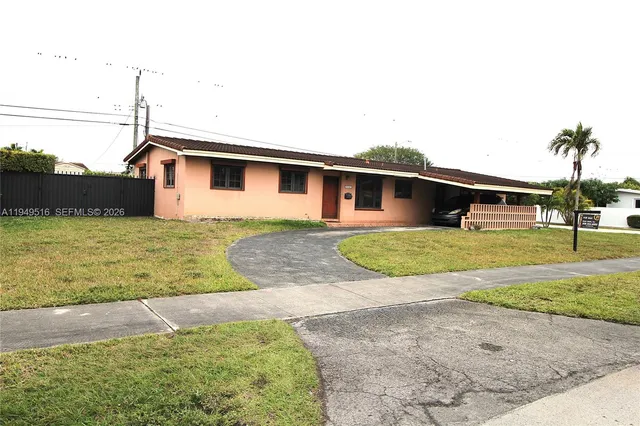 $789,000 | 2000 Southwest 84th Avenue, Miami, FL 33155