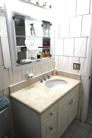 $789,000 | 2000 Southwest 84th Avenue, Miami, FL 33155