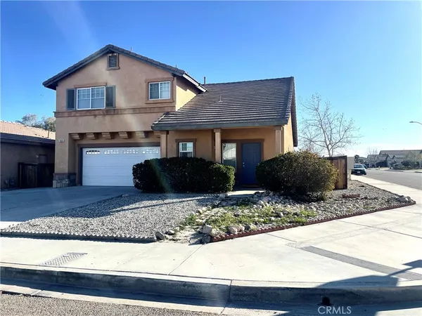 $2,390 | 13533 Princeton Drive, Victorville, CA 92392