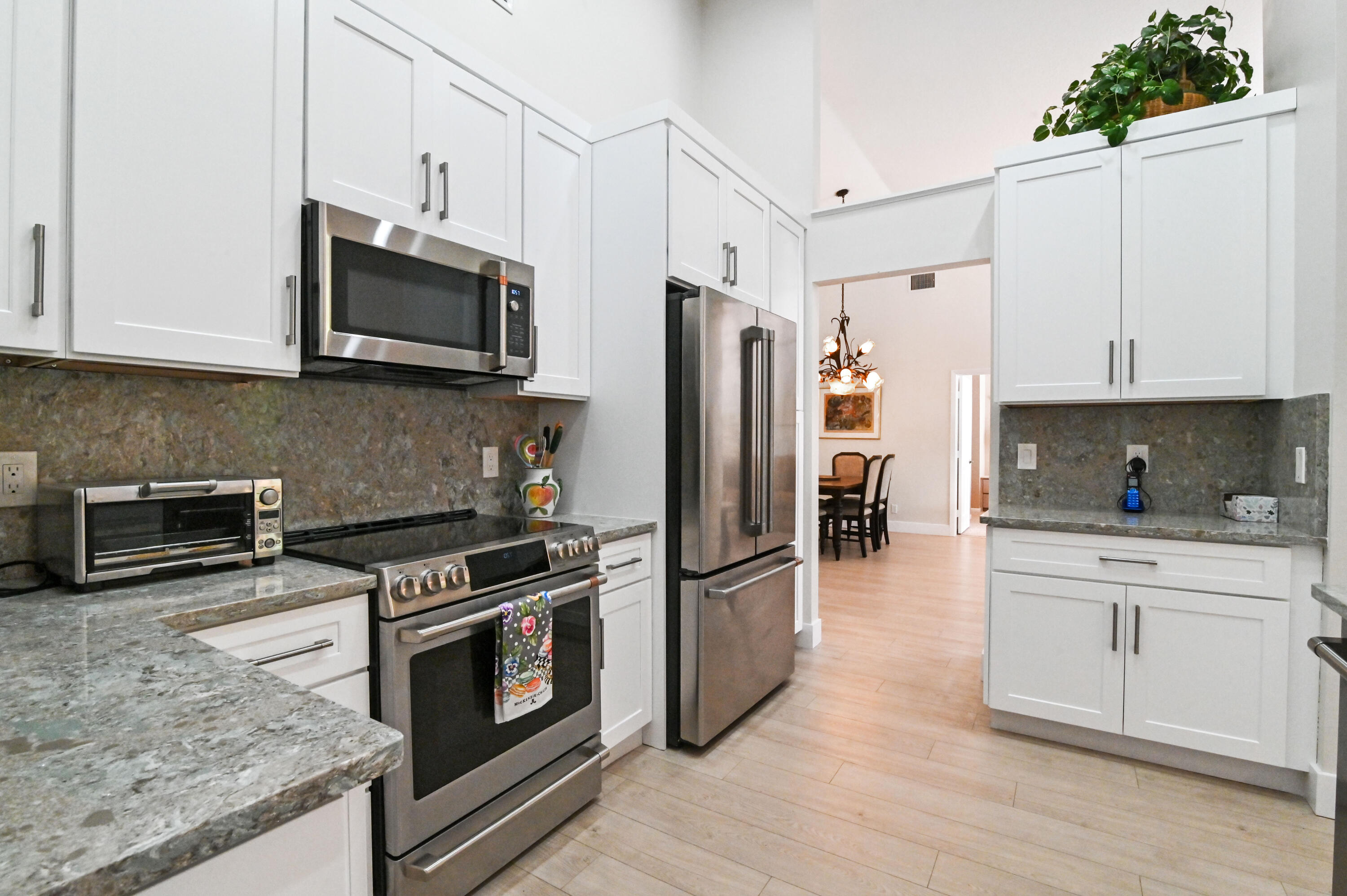 17284 Balboa Point Way Boca Raton, FL 33487 - Photo 12 of 38 27 Kitchen 02