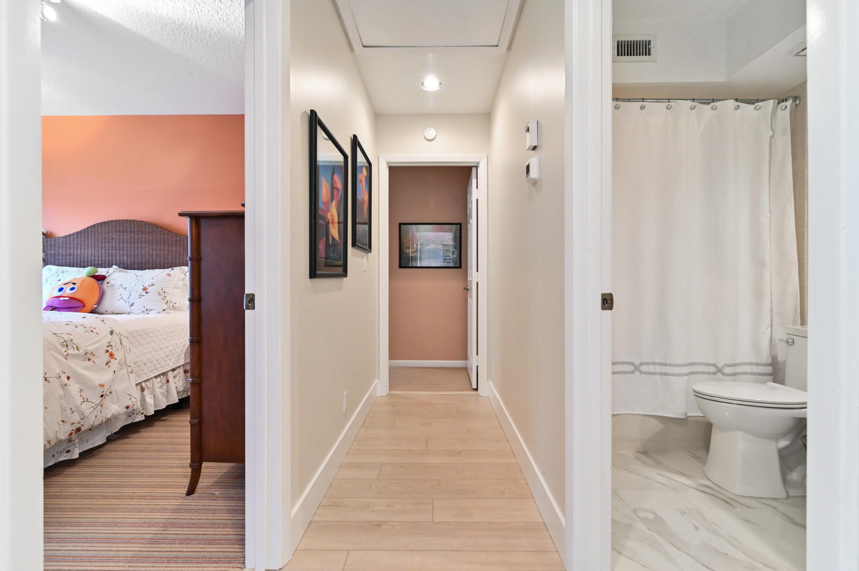 17284 Balboa Point Way Boca Raton, FL 33487 - Photo 27 of 38 10 Hallway 01