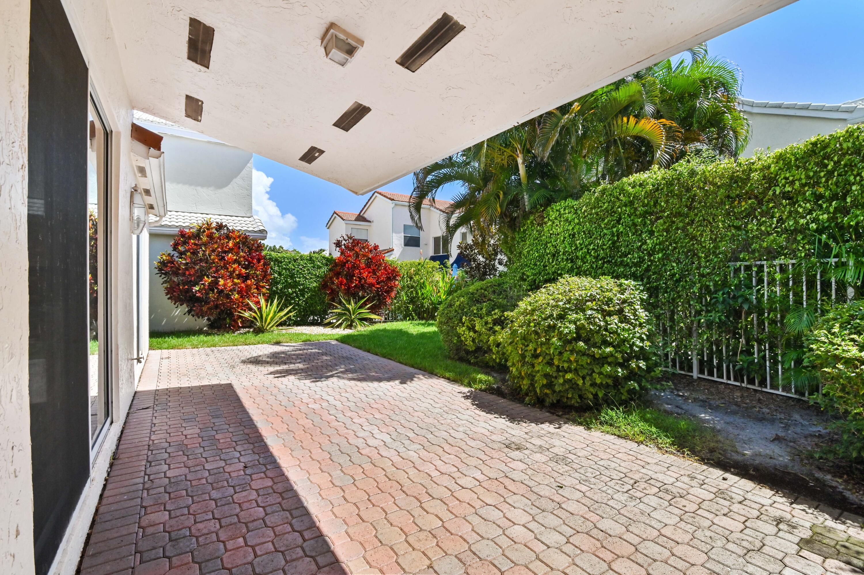 17284 Balboa Point Way Boca Raton, FL 33487 - Photo 33 of 38 39 Backyard 03