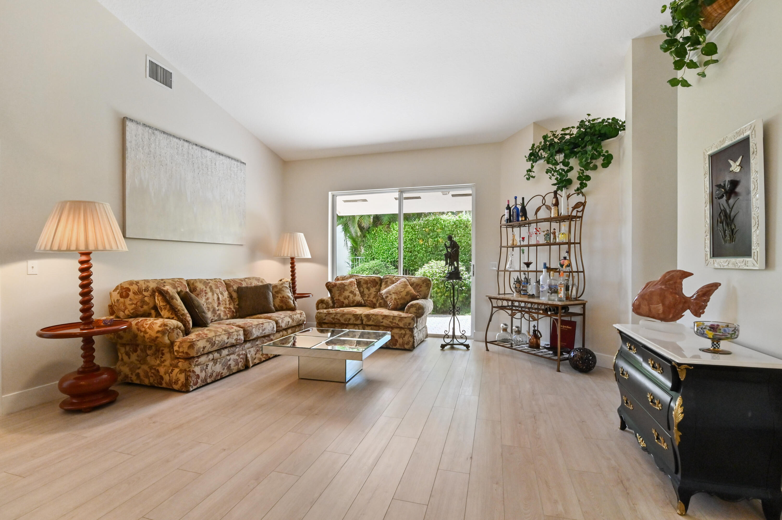 17284 Balboa Point Way Boca Raton, FL 33487 - Photo 6 of 38 20 Living room 01