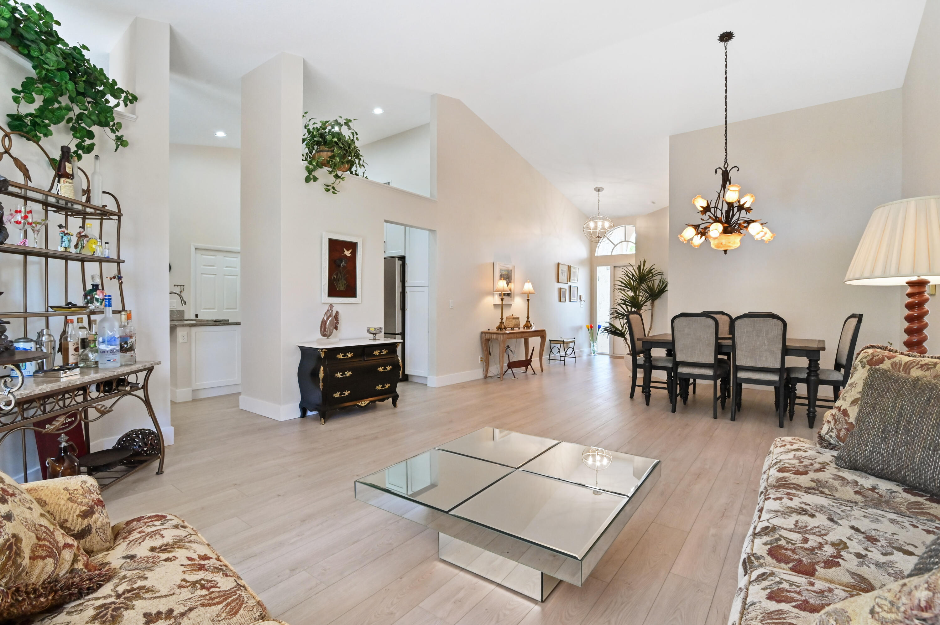 17284 Balboa Point Way Boca Raton, FL 33487 - Photo 7 of 38 22 Living room 03