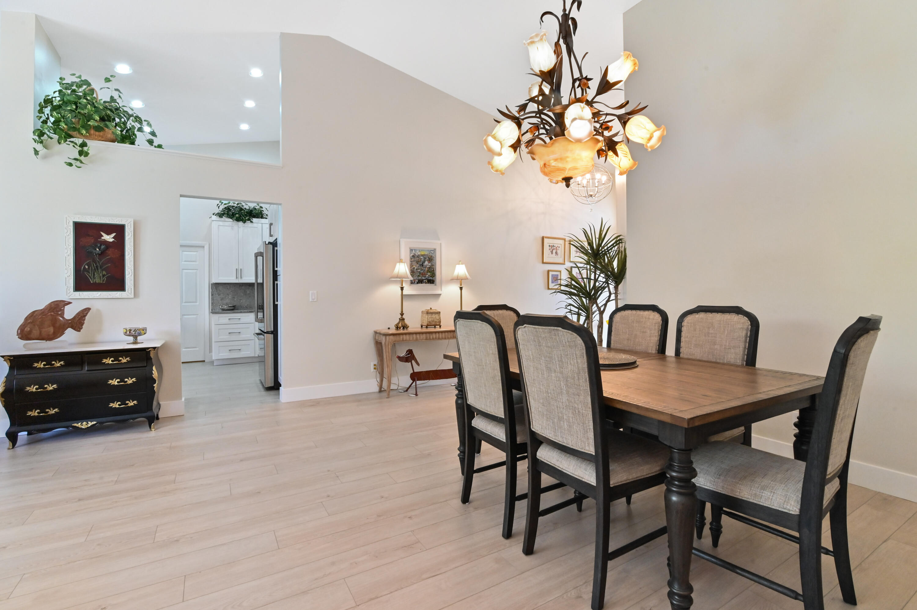 17284 Balboa Point Way Boca Raton, FL 33487 - Photo 10 of 38 09 Dining area 03