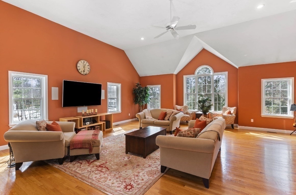 12 Springs Road Billerica, MA 01821 - Photo 11 of 40