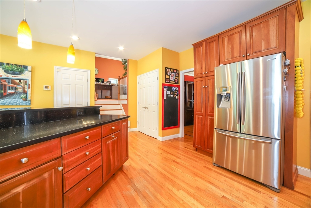 12 Springs Road Billerica, MA 01821 - Photo 4 of 40