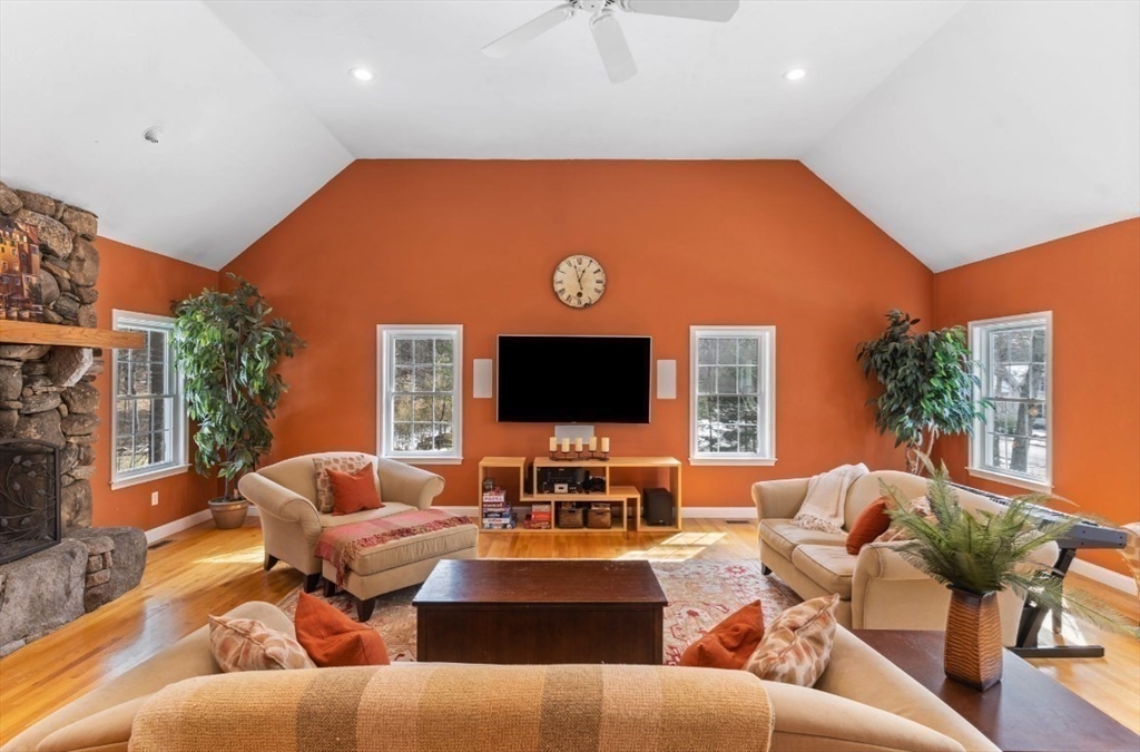 12 Springs Road Billerica, MA 01821 - Photo 10 of 40