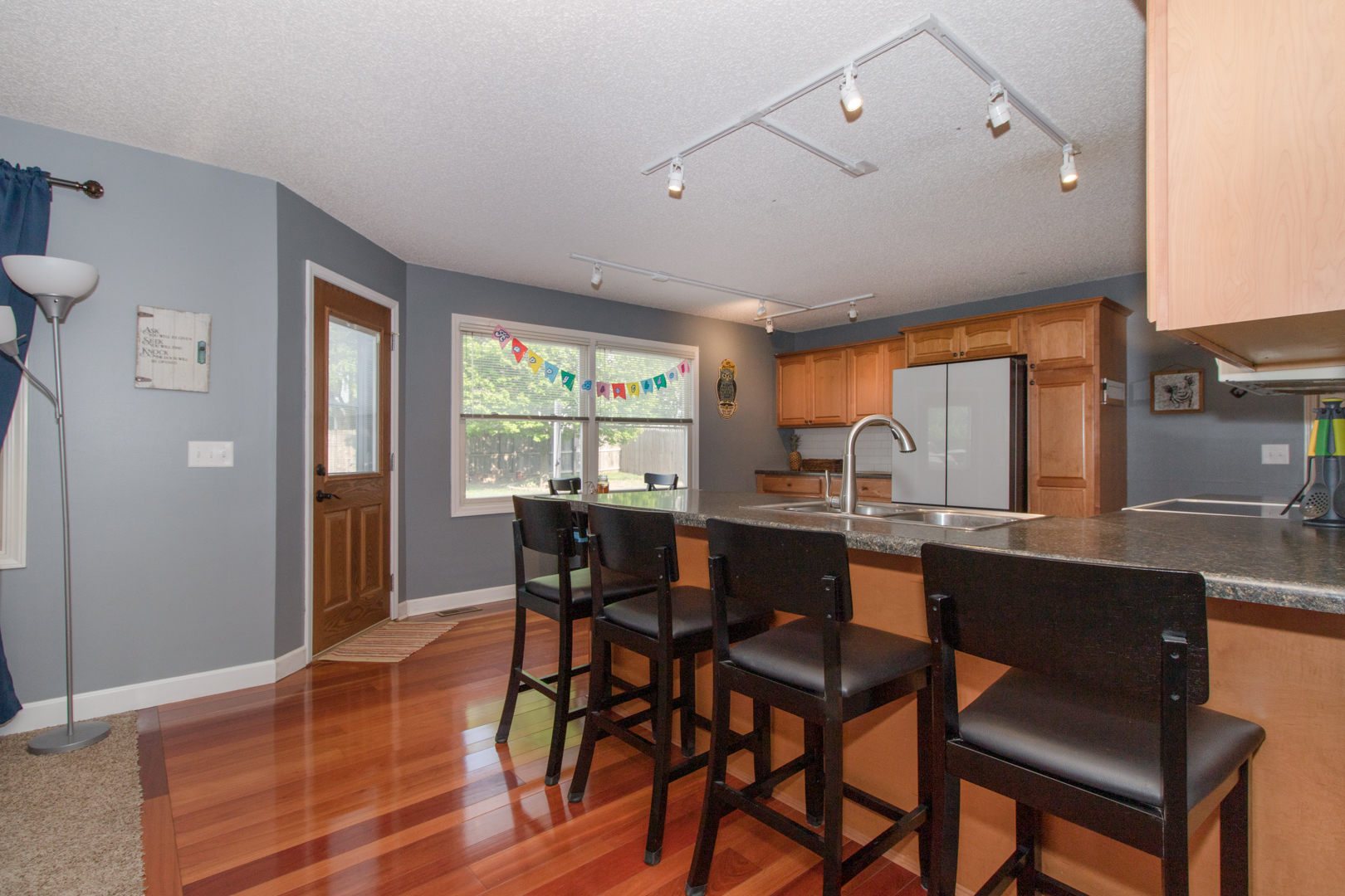 8 Holder Way Bloomington, IL 61704 - Photo 18 of 44 a dining room with furniture and window