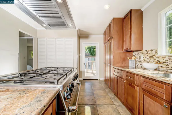 $615,000 | 2929 Howard Street, Richmond, CA 94804
