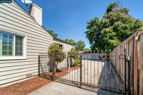 $615,000 | 2929 Howard Street, Richmond, CA 94804