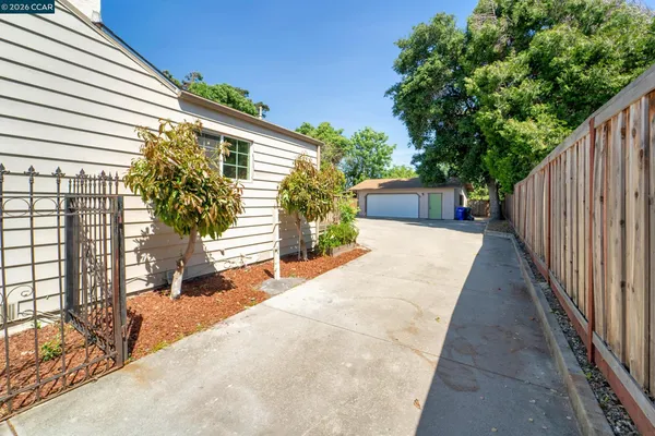 $615,000 | 2929 Howard Street, Richmond, CA 94804
