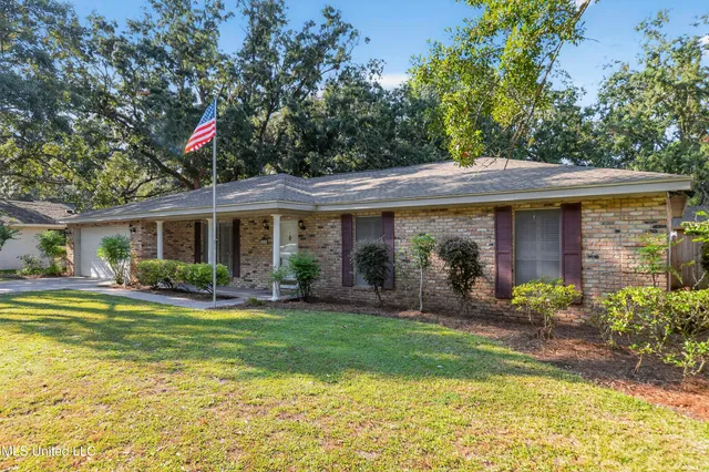 $275,000 | 2560 Old Bay Road, Biloxi, MS 39531