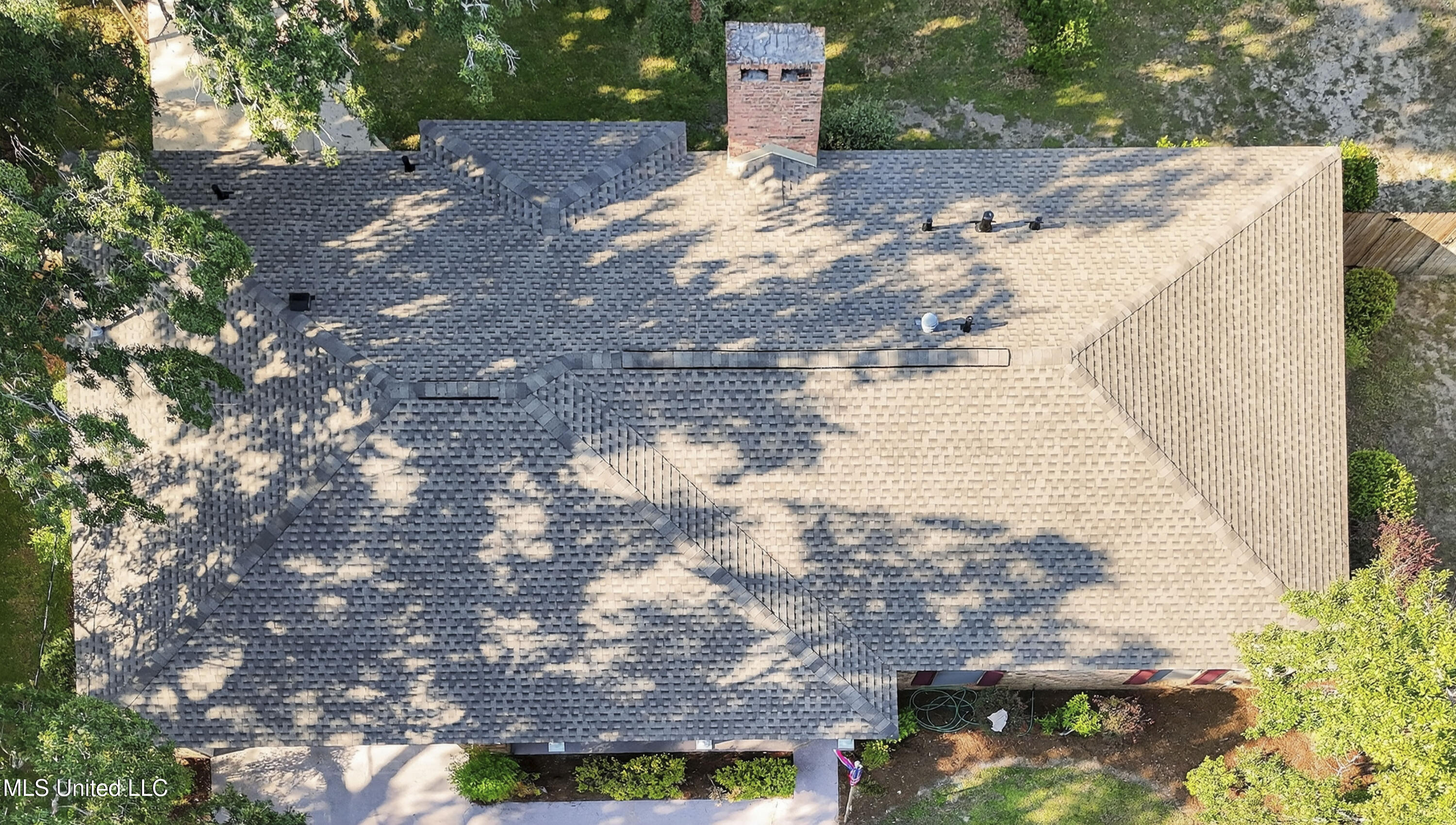 2560 Old Bay Road Biloxi, MS 39531 - Photo 4 of 30 021