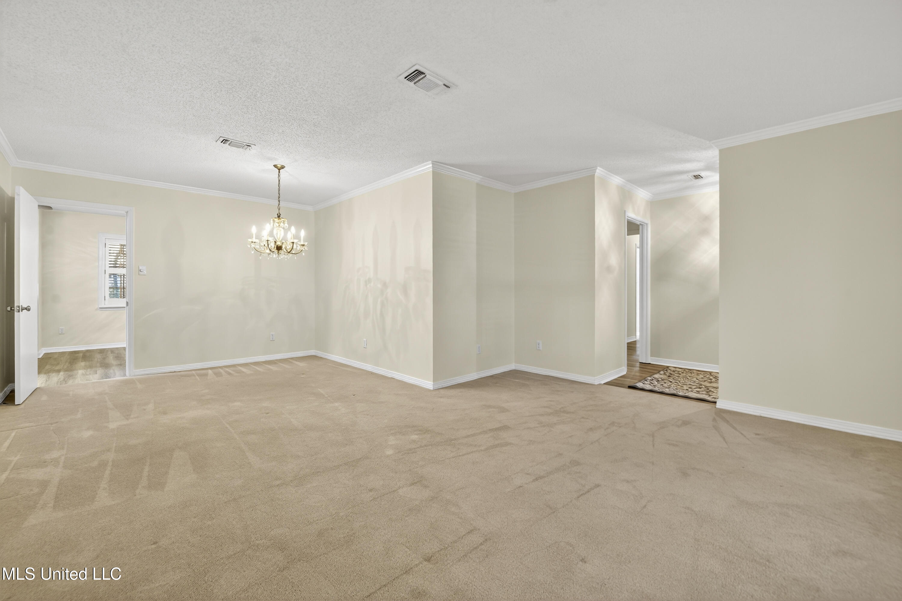 2560 Old Bay Road Biloxi, MS 39531 - Photo 8 of 30 006