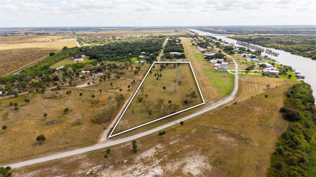 Southwest 144th Parkway Okeechobee, FL 34974 - Photo 2 of 21