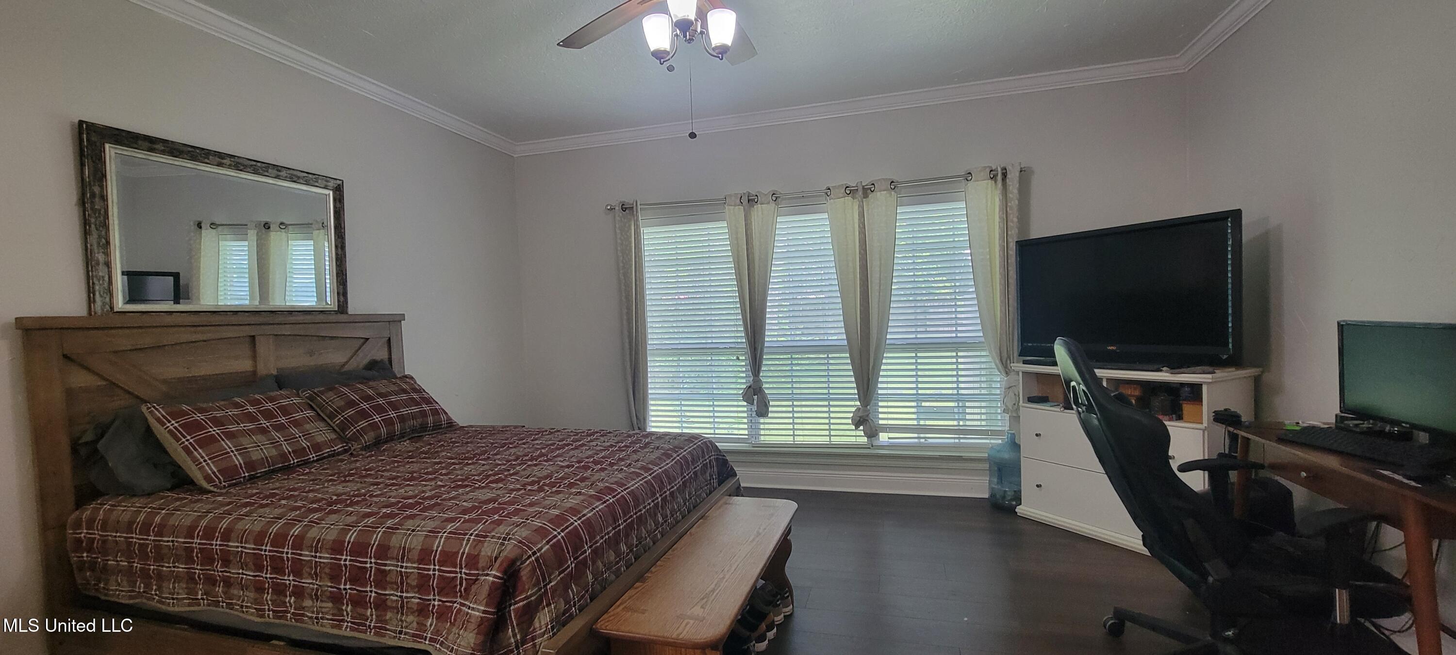 5715 Anoai Way Diamondhead, MS 39525 - Photo 14 of 23 20250818_113904