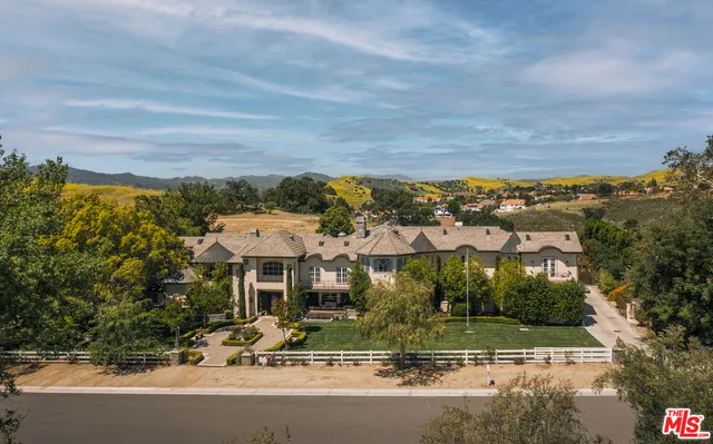 $13,500,000 | 25163 Jim Bridger Road, Hidden Hills, CA 91302