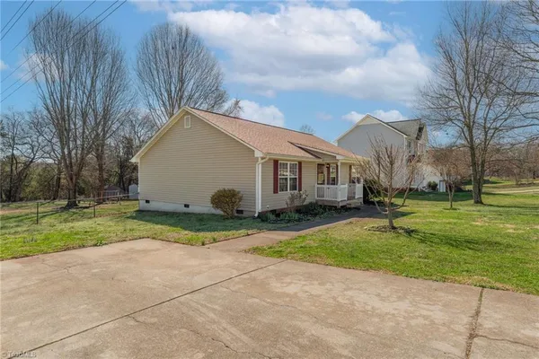 $269,900 | 419 East Lake Drive, Mocksville, NC 27028