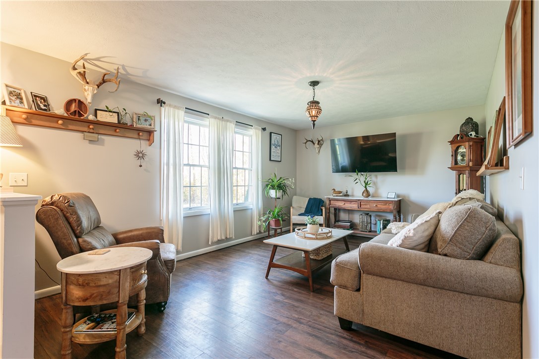 3082 Groth Road Murray, NY 14470 - Photo 3 of 44 Family Room with natural lighting!