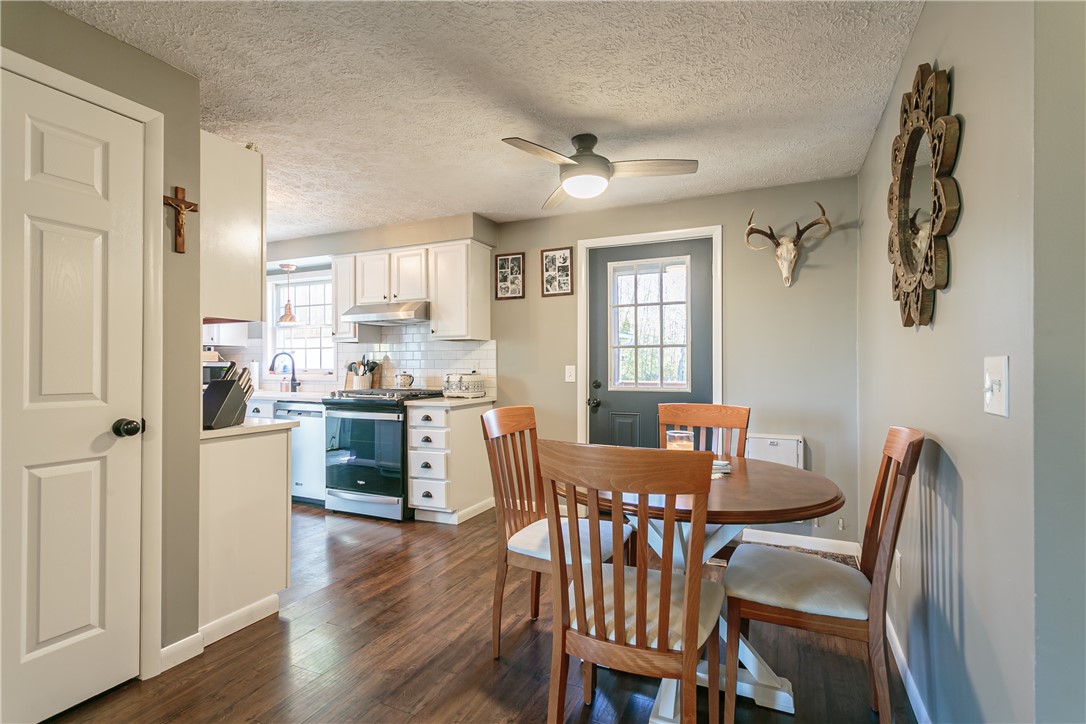 3082 Groth Road Murray, NY 14470 - Photo 9 of 44