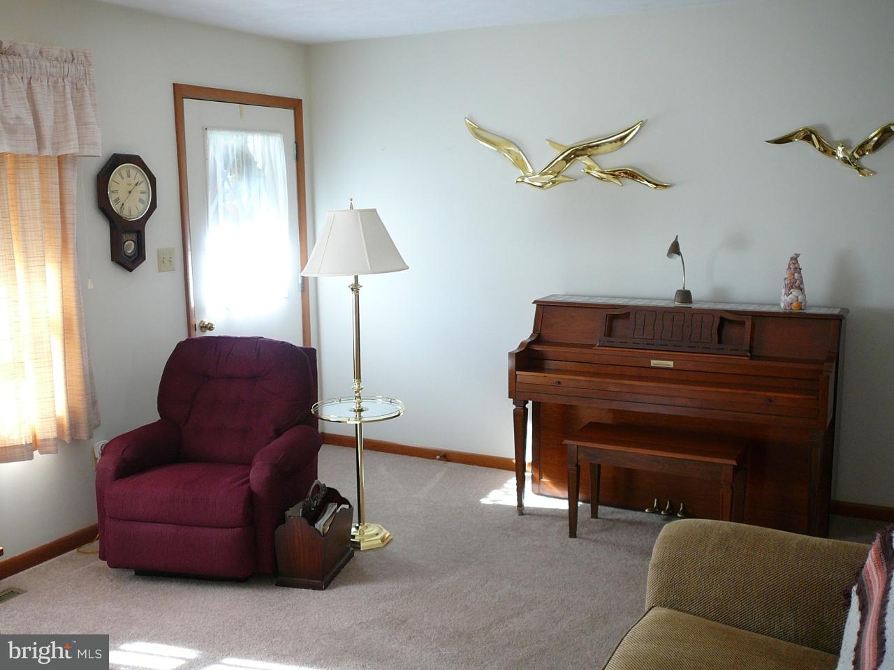 1639 Campus Road Elizabethtown, PA 17022 - Photo 7 of 23