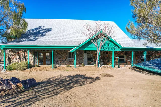 $1,895,000 | 59800 Onaga Trail, Joshua Tree, CA 92252
