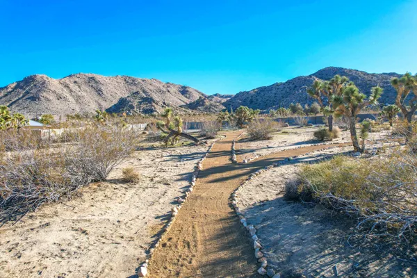 $1,895,000 | 59800 Onaga Trail, Joshua Tree, CA 92252