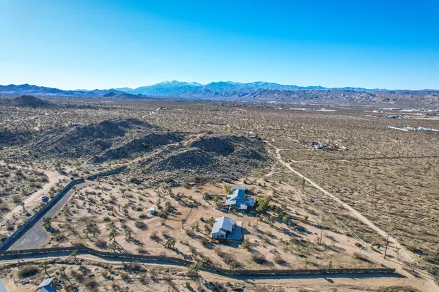 $1,895,000 | 59800 Onaga Trail, Joshua Tree, CA 92252