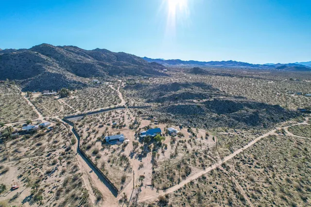 $1,895,000 | 59800 Onaga Trail, Joshua Tree, CA 92252