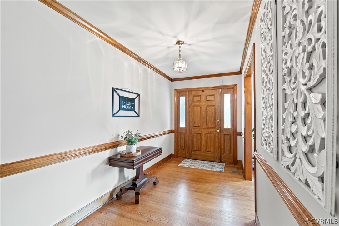 9960 Lumlay Road Chesterfield, VA 23236 - Photo 4 of 46