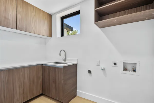 $899,000 | 3206 Marshall Avenue, Lago Vista, TX 78645