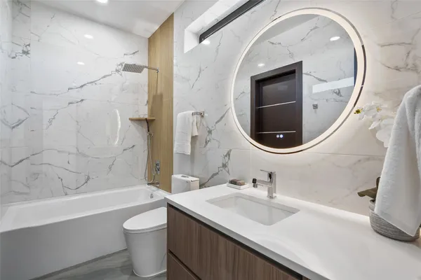 $899,000 | 3206 Marshall Avenue, Lago Vista, TX 78645