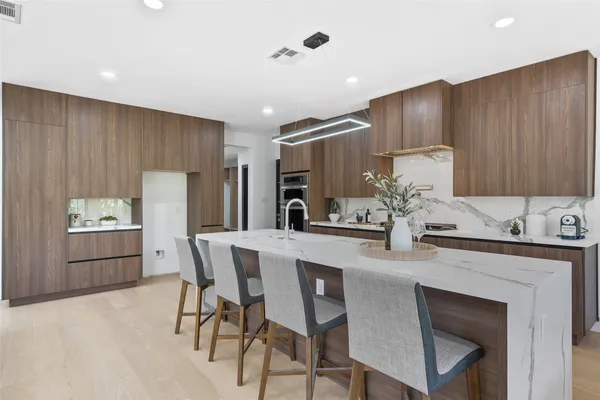 $899,000 | 3206 Marshall Avenue, Lago Vista, TX 78645