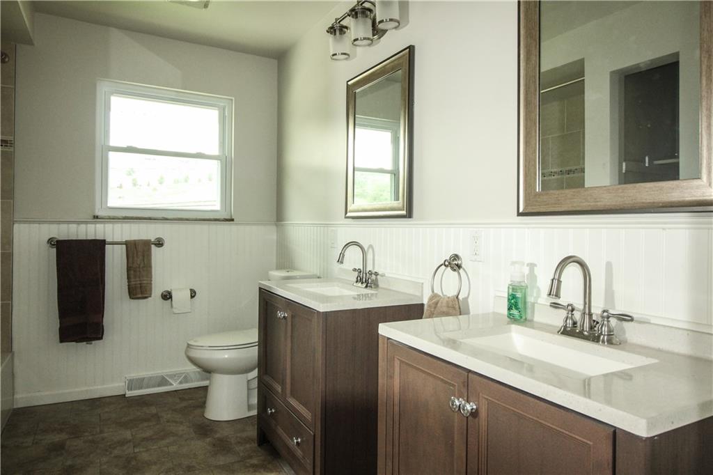 555 McClelland Road Canonsburg, PA 15317 - Photo 10 of 18 Gallery Image 10