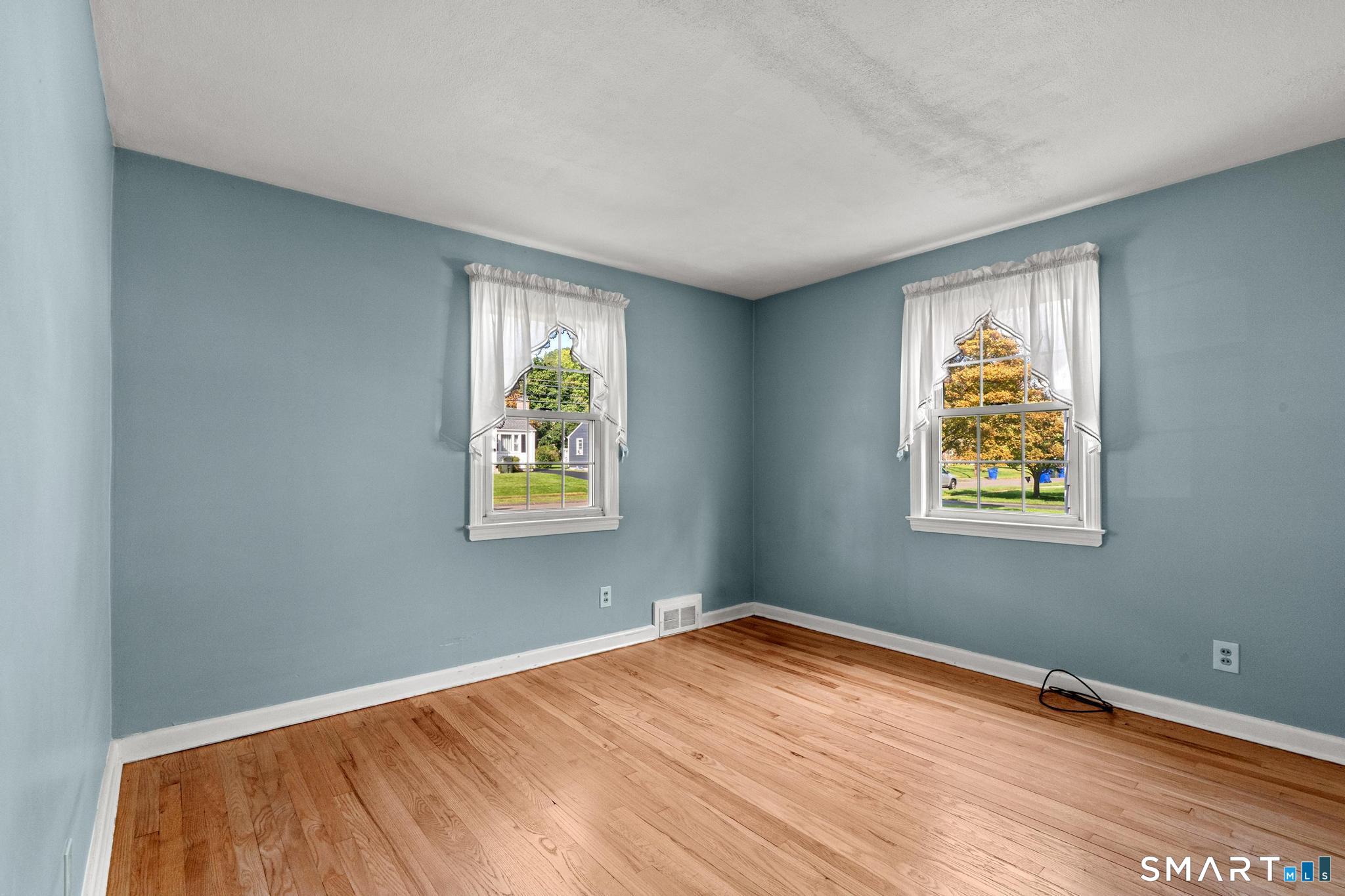110 Randal Avenue West Hartford, CT 06110 - Photo 14 of 34 Gallery Image 14