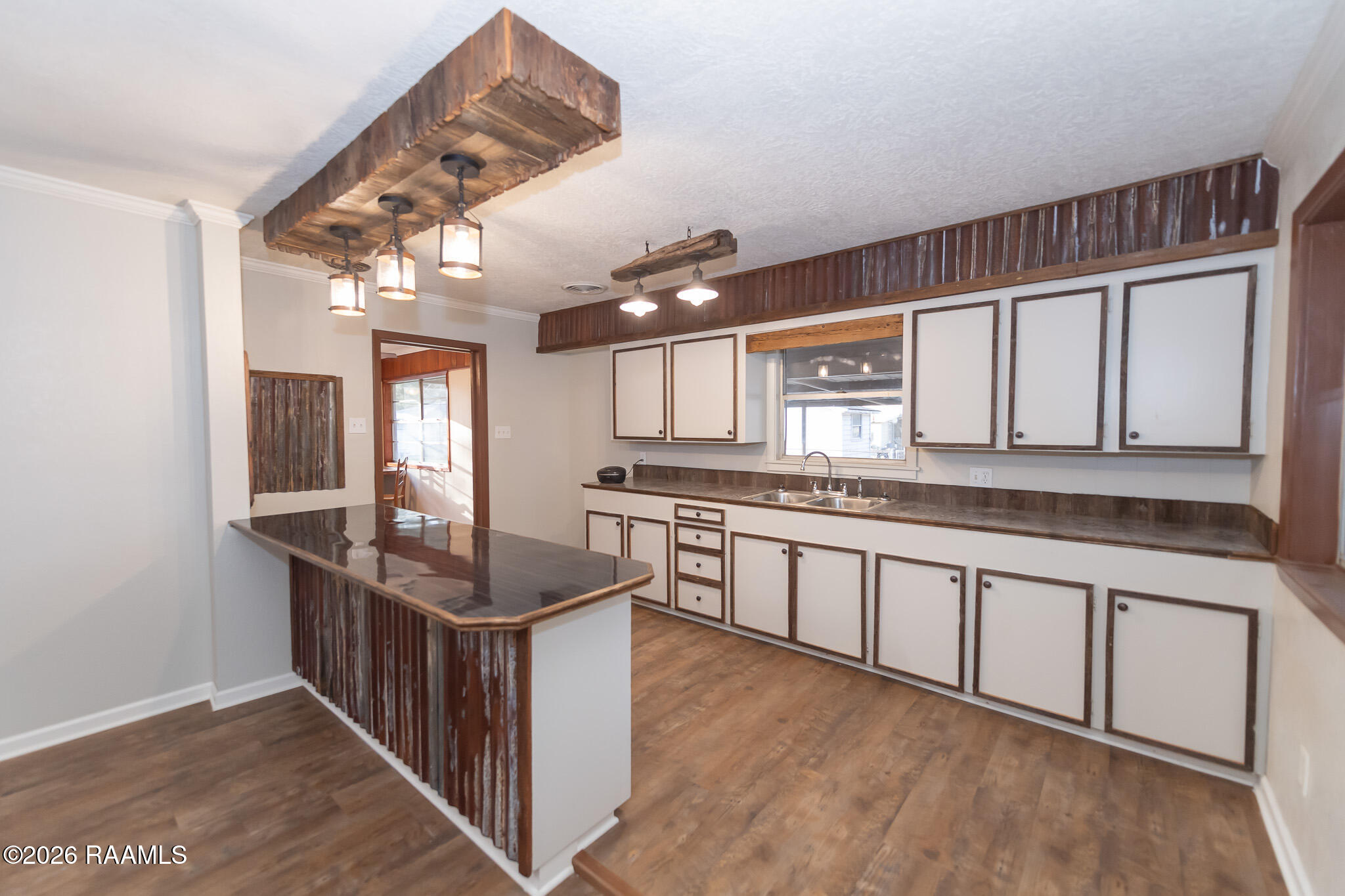 411 North 9th Street Eunice, LA 70535 - Photo 4 of 23 BHP_2980