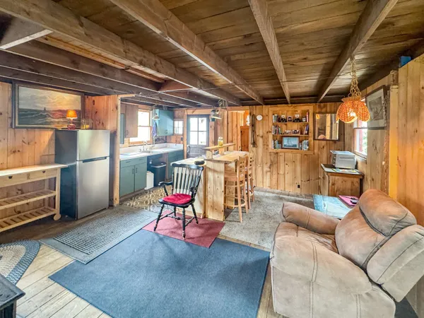 $399,000 | 1511 East Dover Road, Wardsboro, VT 05355